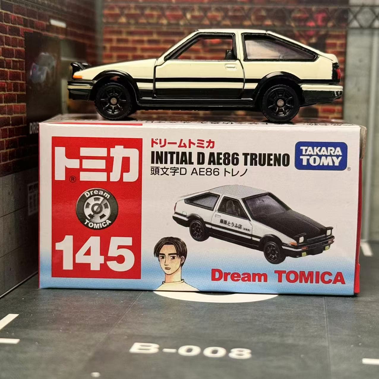 Model Kit Ae86 - ドリームトミカNO. 145 頭文字 D AE86 トレノトヨタタカラトミーダイキャストメタルカーおもちゃの車両モデルコレクションアニメ