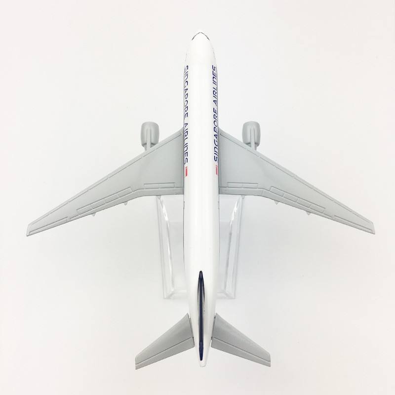 16cm 1/400スケール シンガポールB777金属製ミニ - Model Kit Singapore のレビューと価格