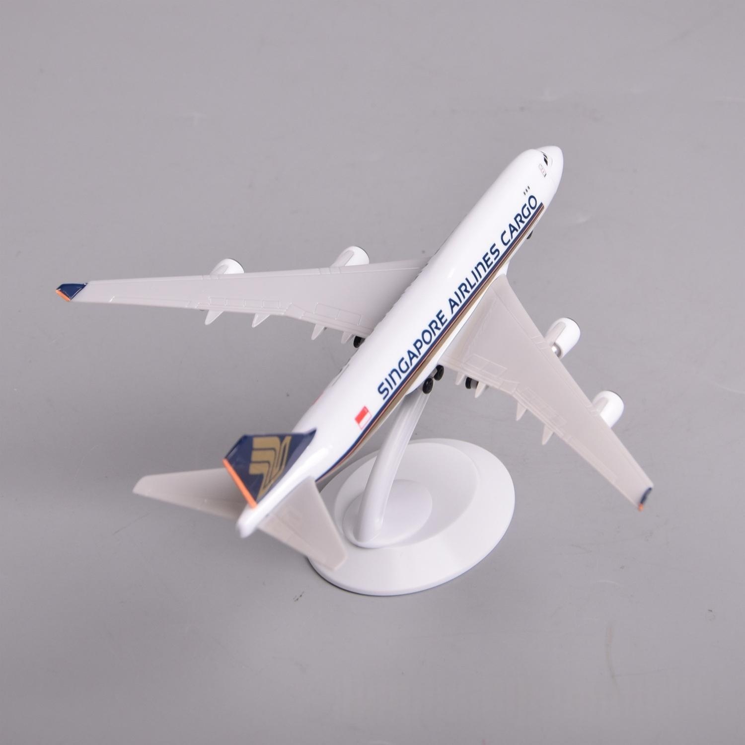 20cmプラスチック製模型航空機 B747-400 シンガポ - Model Kit Singapore のレビューと価格